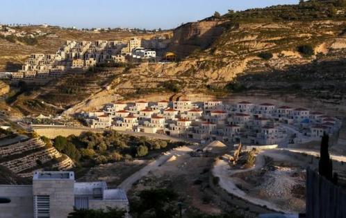 الاحتلال يصادق على ميزانية لشق طرق إلى مستوطنات جديدة بالضفة