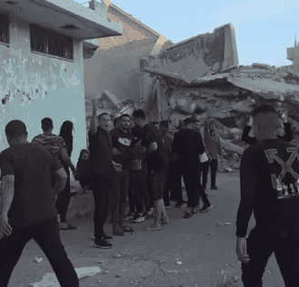 شهيد ومصابون في قصف مسيرة للاحتلال استهدف تجمعاً للأهالي بحي الزيتون