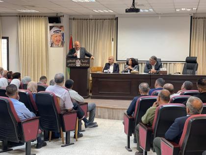 الوزير حجاوي: العمل التكاملي بين الهيئات المحلية ضرورة وطنية لتعزيز الصمود ومواجهة اعتداءات المستوطنين