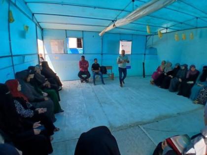ورشة في دير البلح تؤكد أهمية تمكين النساء والشباب لتعزيز المشاركة المجتمعية