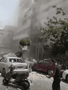 بالفيديو | الاحتلال يقصف الضاحية الجنوبية لبيروت