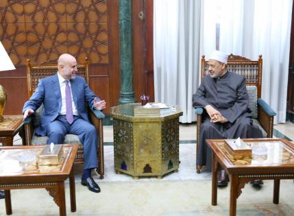 الهباش يطلع شيخ الأزهر على المخاطر المحدقة بالقدس والمسجد الأقصى نتيجة الاعتداءات الإسرائيلية 