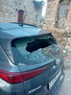 مستوطنون يحطمون المركبات في كفل حارس شمال غرب سلفيت