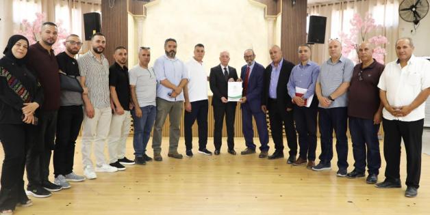 خطوة تاريخية نحو تنفيذ مشروع خزان مياه الجلزون: تسليم وثائق الأرض رسميًا إيذانًا ببدء المرحلة التنفيذية