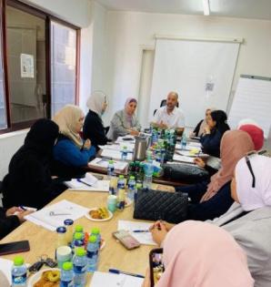 جمعية المرأة العاملة تعقد لقاءً حوارياً مع لجنة الانتخابات المركزية بنابلس لتعزيز الوعي والمشاركة السياسية للشباب والنساء