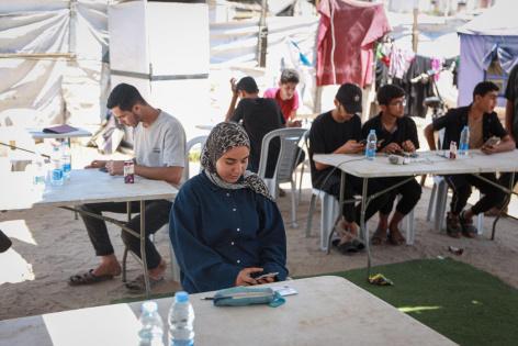 الثانوية العامة في غزة: بين عدالة التقييم وفجوة الفرص التي خلفتها الحرب