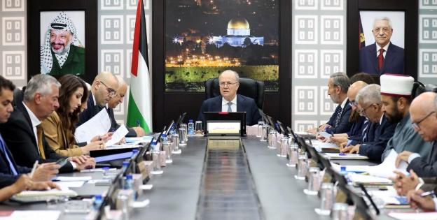 مجلس الوزراء: يجري العمل على تأمين صرف دفعة من الرواتب مطلع الأسبوع المقبل
