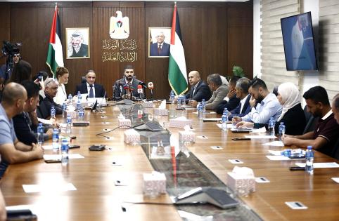 نحو 60% من مشاريع الطاقة الشمسية تم إنجازها خلال عامين.. أبرز إنجازات الحكومة في قطاع الطاقة