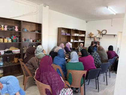جمعية المرأة العاملة تنفذ لقاءً توعوياً حول الأفكار السلبية وآليات التعامل معها في نحالين