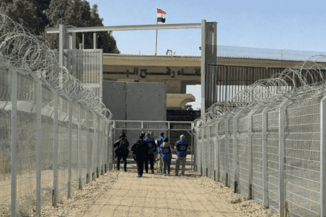 الاحتلال يعتقل ثلاثة مواطنين من غزة عبر معبر رفح