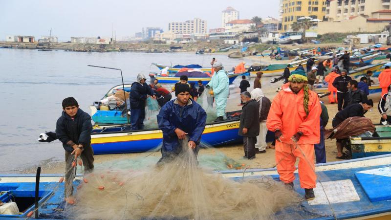 95% من قطاع الصيد دُمّر.. بكر لراية: الصيادون يواجهون ظروفاً قاسية وخسائر تتجاوز 120 مليون دولار