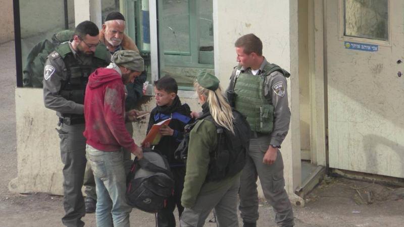 الاحتلال يعتقل ثلاثة أطفال من كفر مالك شرق رام الله