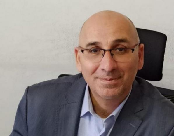 محللون وكتاب ومختصون في مهب المصلحة ام في الدفاع عن القضية؟