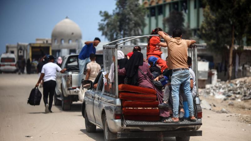 وزير داخلية لبنان: 70 ألفا و100 نازح يتوزعون على 533 مركز إيواء