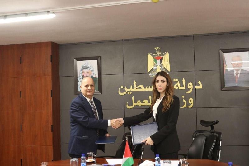 وزارة العمل والمؤسسة الفلسطينية للتعليم من أجل التوظيف توقعان اتفاقية لتدريب نساء رياديات في طولكرم وجنين