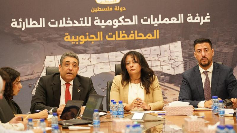"العمليات الحكومية" تناقش مع سفراء فلسطين سبل دعم التحرك الدبلوماسي لوقف حرب الإبادة في غزة