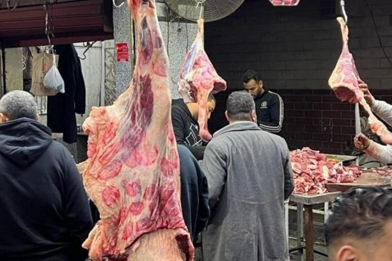 قبيل عيد الأضحى.. غلاء اللحوم يثقل كاهل المواطنين ويُضعف الإقبال