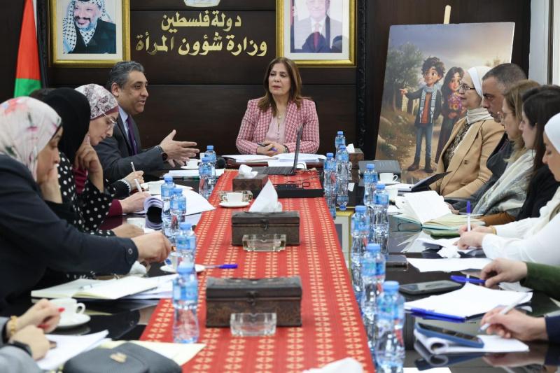 الخليلي تترأس الاجتماع الأول للفريق الوطني المعني بإعداد تقرير دولة فلسطين لاتفاقية القضاء على التمييز ضد المرأة