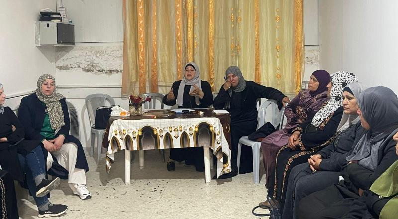 جلسة تعريفية في ترقوميا لتعزيز القيادة النسوية وتشكيل مجالس الظل