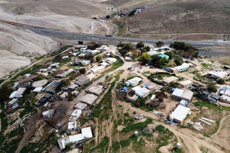 محافظة القدس: مصادقة سموتريتش على تهجير الخان الأحمر تصعيد خطير يستهدف فصل الضفة وتقويض الدولة الفلسطينية