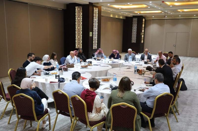مركز القدس للمساعدة القانونية يحذر من تداعيات مخطط واستهداف الخان الأحمر والتجمعات البدوية
