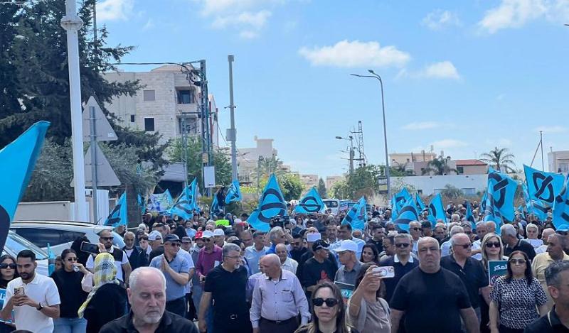 جديدة المكر: المئات يحتجون ضد العنف والجريمة بالداخل