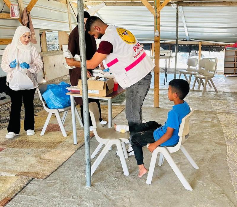 إصابة طفل برضوض إثر محاولة مستوطن دهسه قرب الخان الأحمر