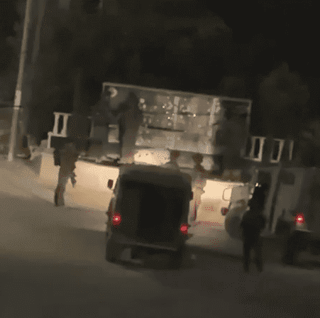 الاحتلال يحطم صرح شهيد ويداهم متحفا ومنازل في محافظة نابلس