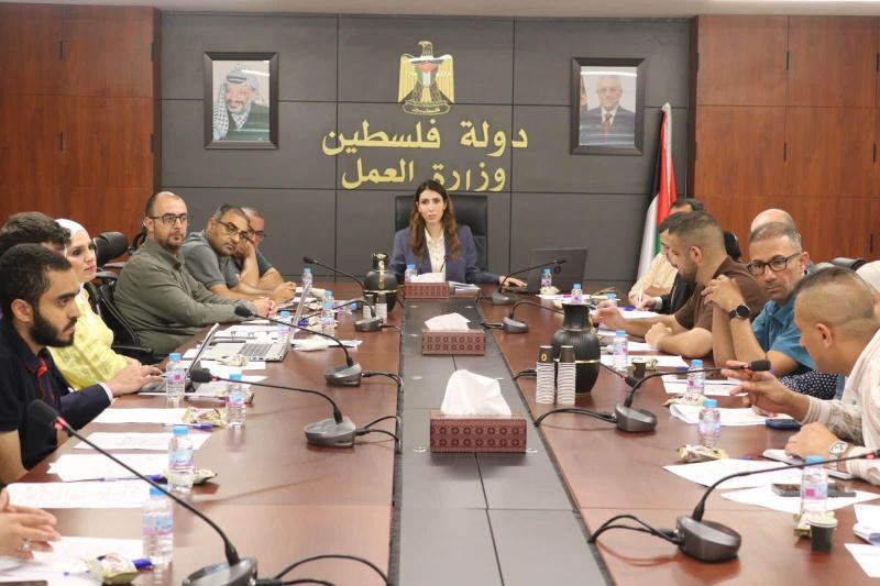 وزيرة العمل: المجلس الاستشاري لتشغيل الشباب هو صوت الشباب لبناء سوق العمل الفلسطيني