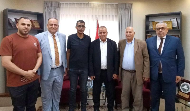 قطامي يبحث احتياجات جامعة القدس المفتوحة في جنين ويؤكد أولوية دعم المشاريع التعليمية