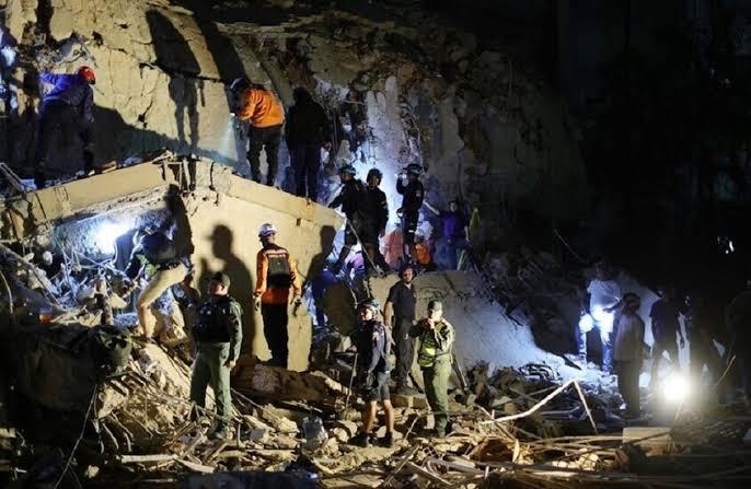 مقتل 235 شخصا وإصابة أكثر من 4300 جراء زلزال فنزويلا وواشنطن ترسل قوات للمساعدة