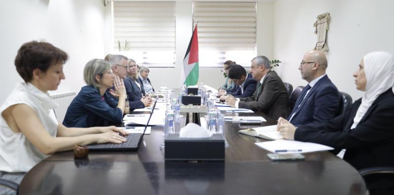 بسيسو يبحث مع وفد المفوضية الأوروبية سبل دعم جهود التعافي المبكر في غزة