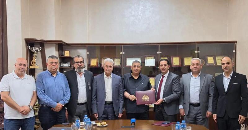"فلسطين الأهلية" توقع اتفاقية لدعم 100 طالب مقدسي مع المؤتمر الوطني ووكالة بيت مال القدس