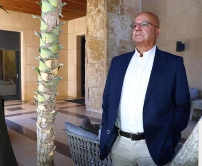 يديعوت : رجل الأعمال الفلسطيني الذي يفتح جبهة ضد إسرائيل