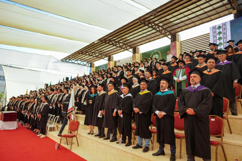 جامعة بيرزيت تحتفي بتخريج طلبة كليتي الهندسة والتكنولوجيا والفنون والموسيقى والتصميم