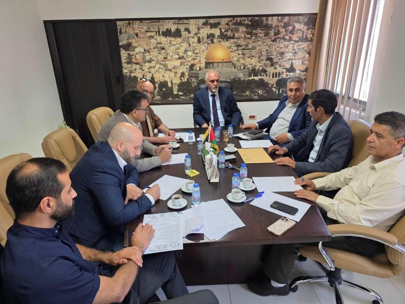 وزير الزراعة يبحث مع نقابتي المهندسين الزراعيين والأطباء البيطريين عدد من القضايا النقابية وتطوير التشريعات الزراعية