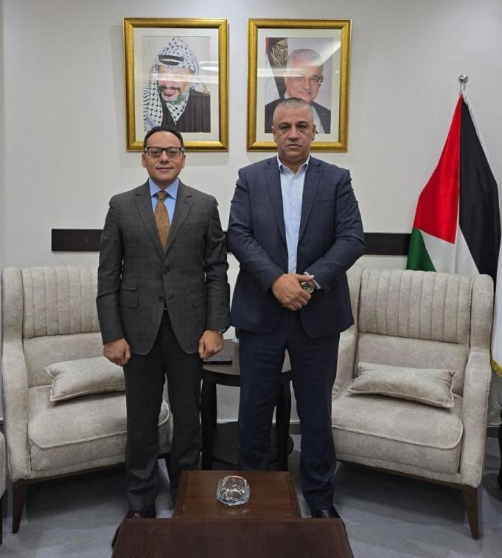 اللواء ناصر البوريني يستقبل القنصل المصري الجديد في رام الله محمد أبو جبل