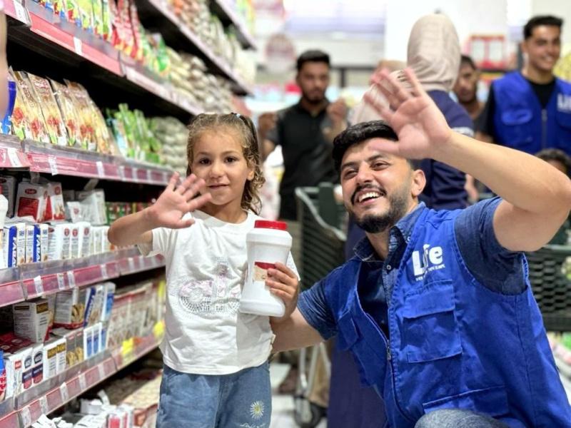 لايف للإغاثة والتنمية تكثف جهودها لدعم إنساني عاجل لآلاف الأطفال الذين فقدوا عائلاتهم