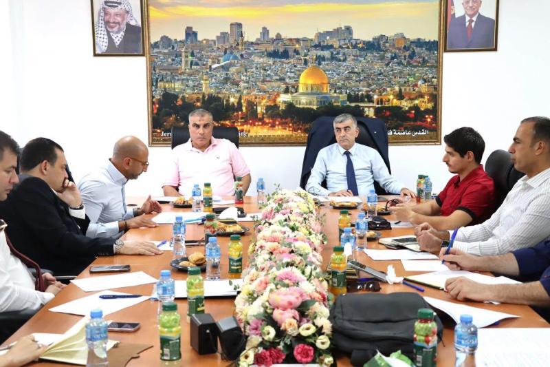 ورشة عمل تبحث تطوير نظام استيراد المركبات والمعدات الهندسية وتعزيز تنظيم القطاع