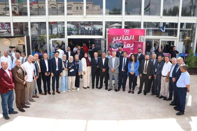افتتاح معرض فلسطين للصناعات البلاستيكية والتعبئة والتغليف 2026
